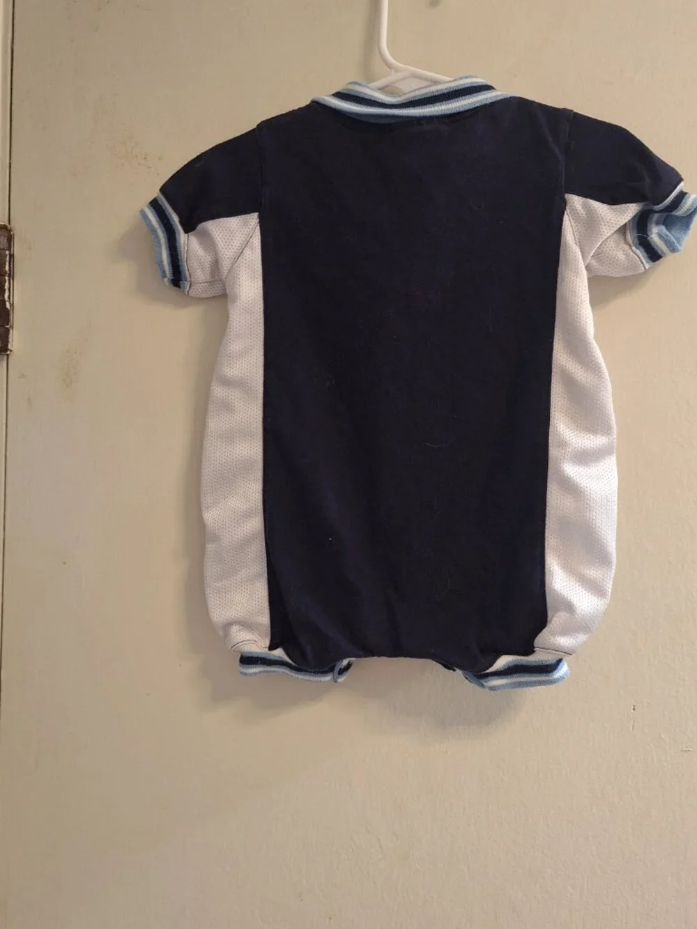 Reebok onesie 6 to 9 months